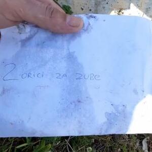 "ZORICI ZA ZUBE" Koverta puna novca nađena ispred pošte, a snimak je izazvao